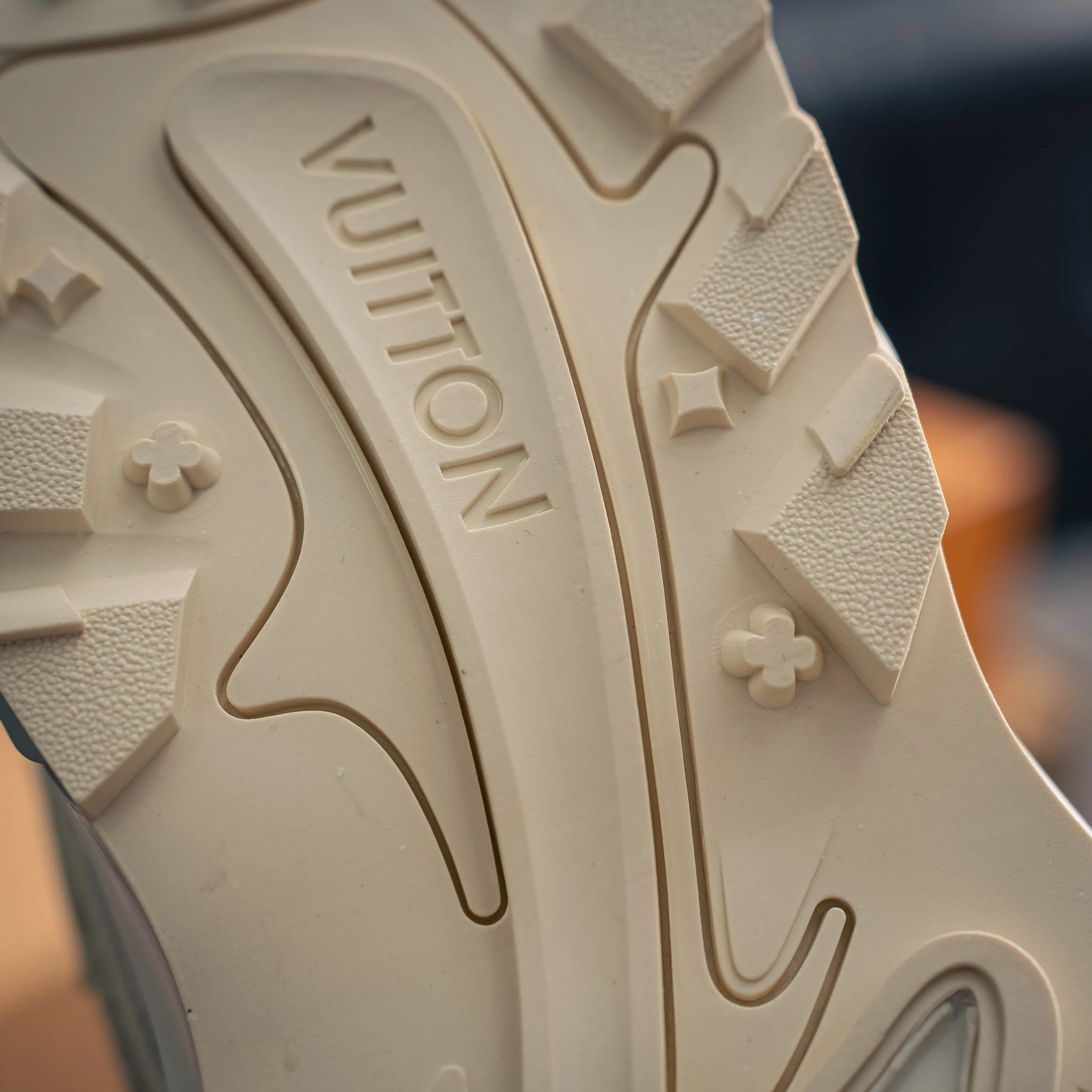 # Lv Tatic Runner Tatic Runner Series Platform Sole Chunky Sneakers， Retro Shoes ， 。Shoes ， "VUITTON